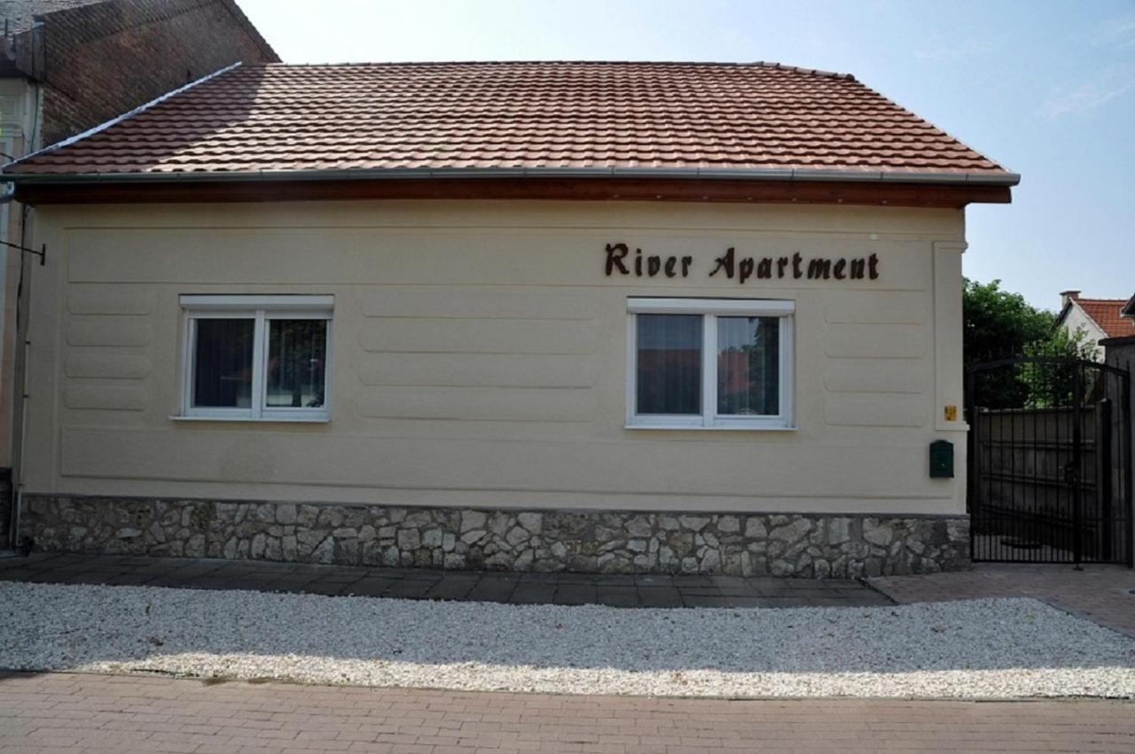 River Apartment Makó Zewnętrze zdjęcie