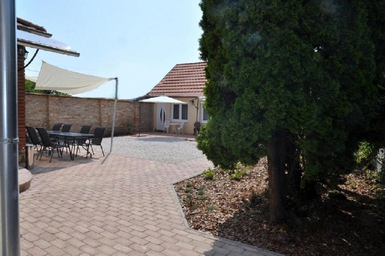 River Apartment Makó Zewnętrze zdjęcie
