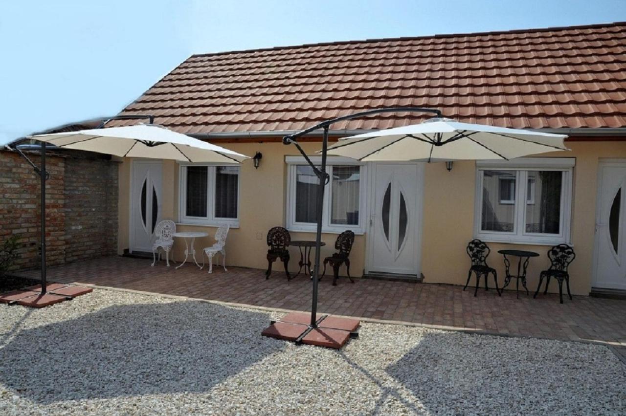 River Apartment Makó Zewnętrze zdjęcie